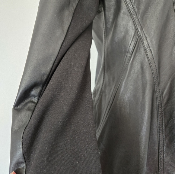 BEBE Women's Black 100% Leather open front Jacket. Lightweight.Size Small - Picture 6 of 11